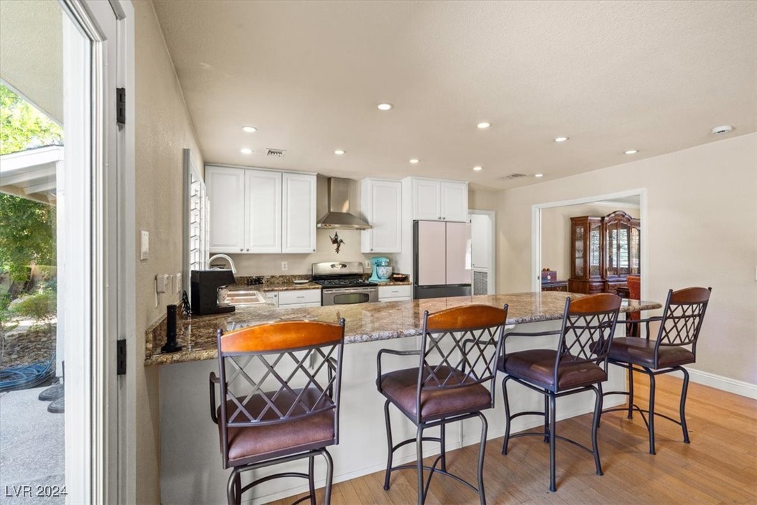 3698 Meadowcrest Drive