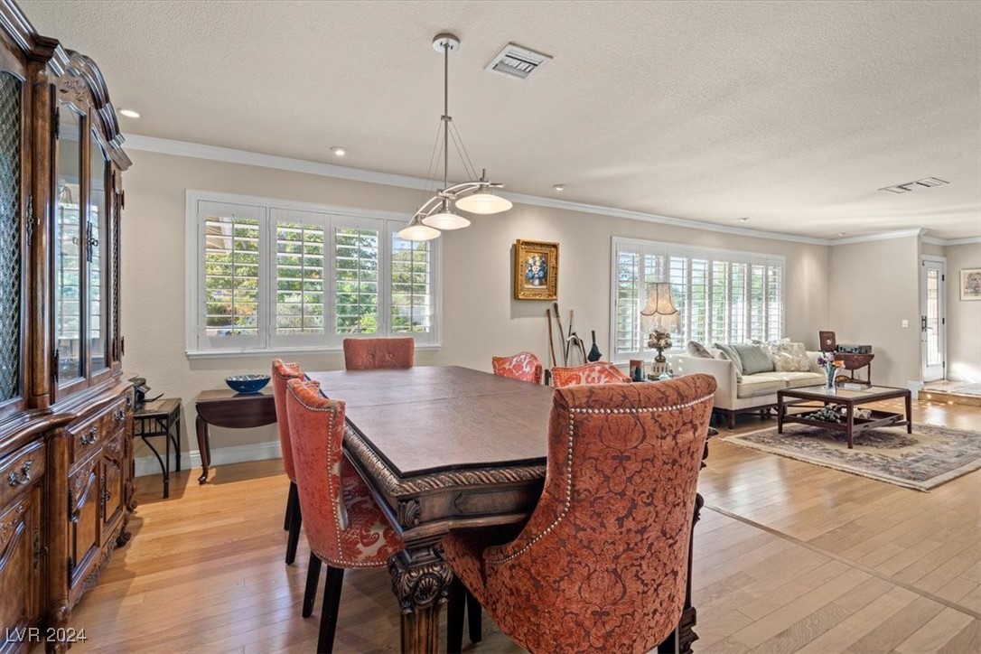 3698 Meadowcrest Drive