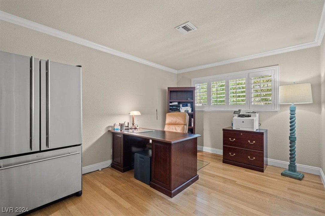 3698 Meadowcrest Drive