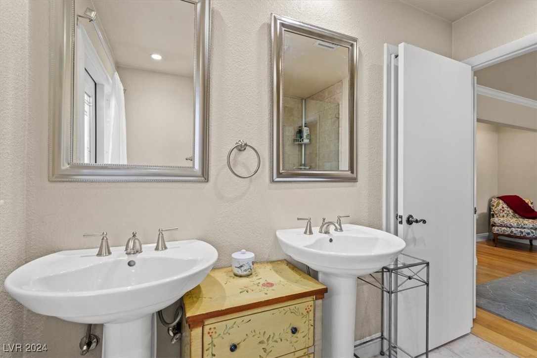 3698 Meadowcrest Drive