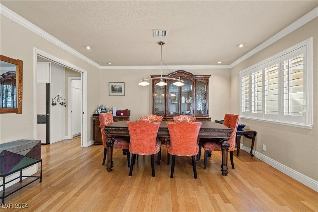 3698 Meadowcrest Drive