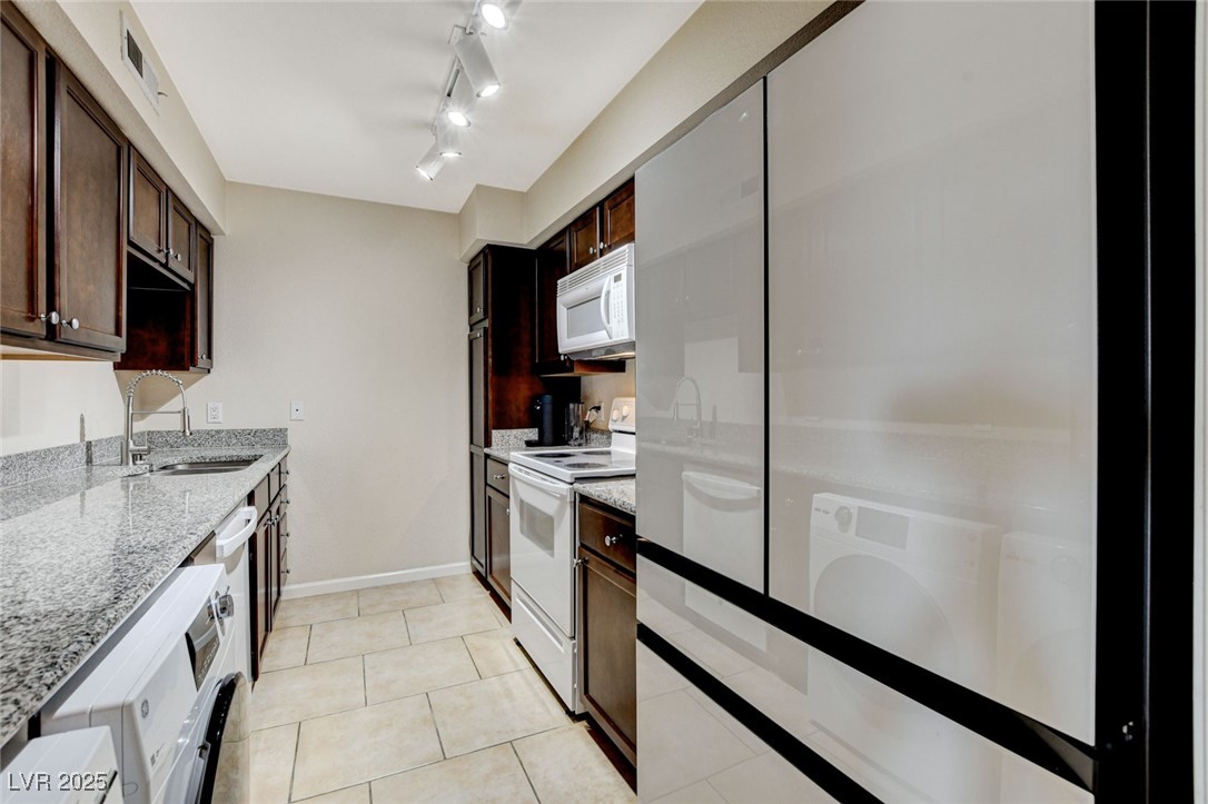2879 Geary Place 2804