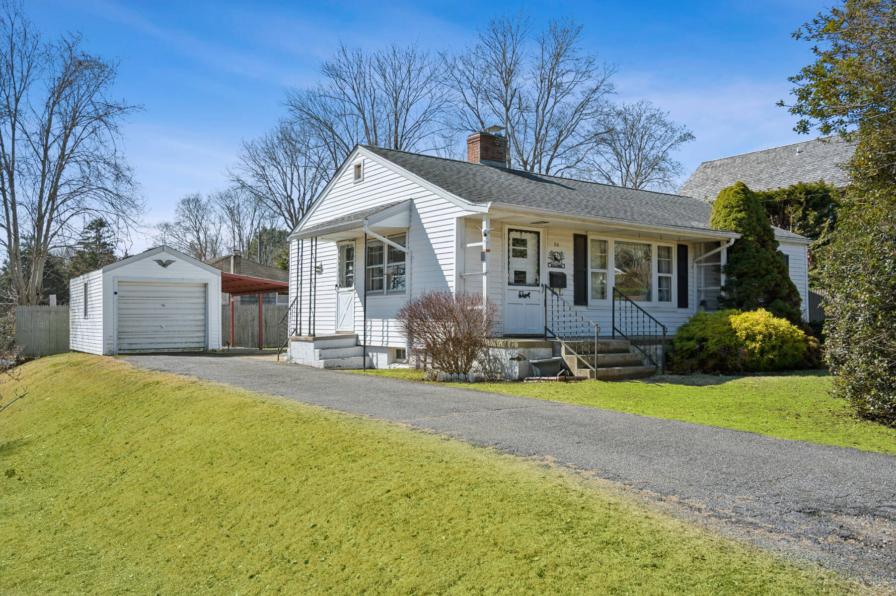 36 Miller Lane East 