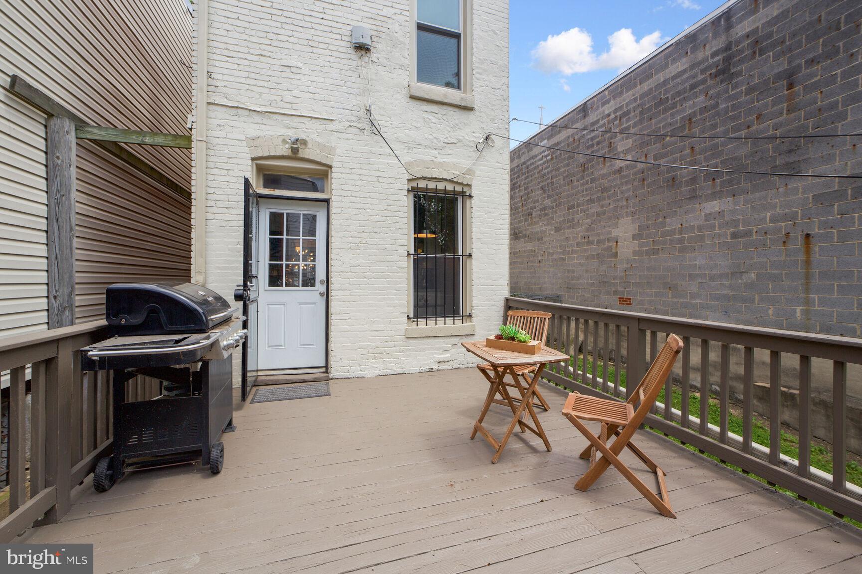 1126 Montello Ave NE