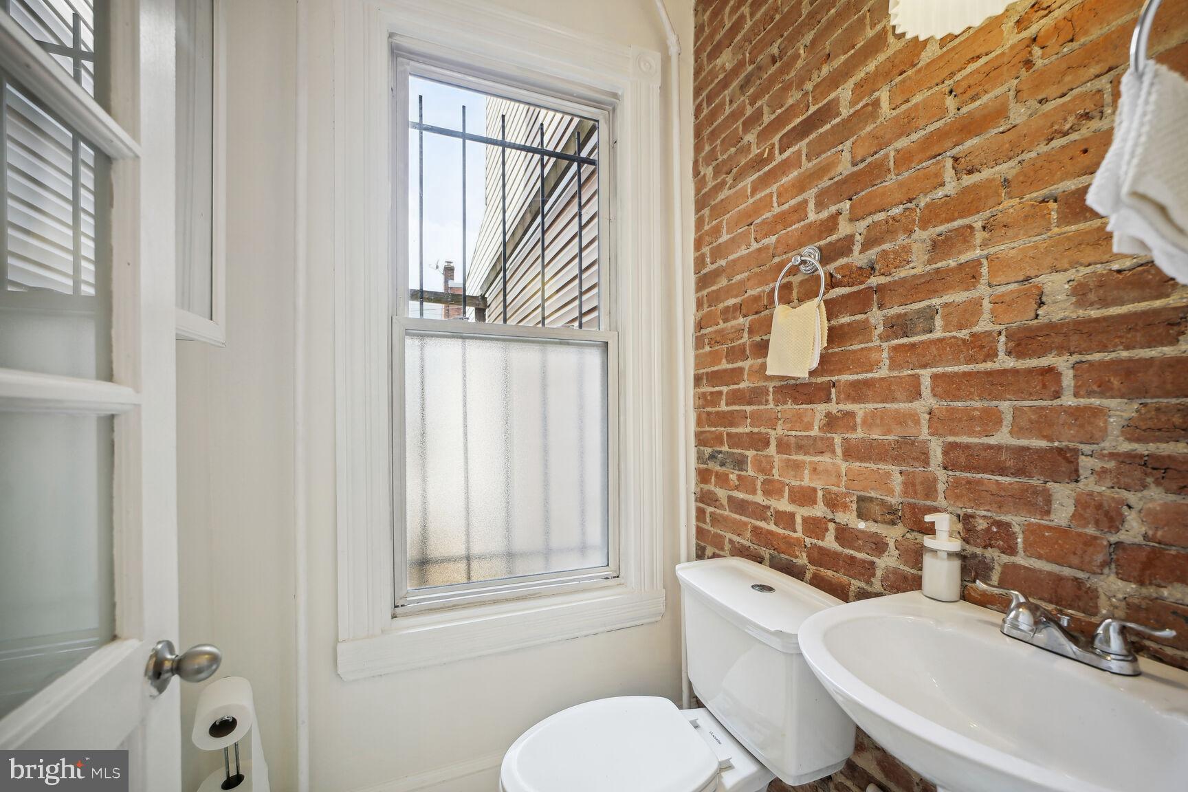 1126 Montello Ave NE