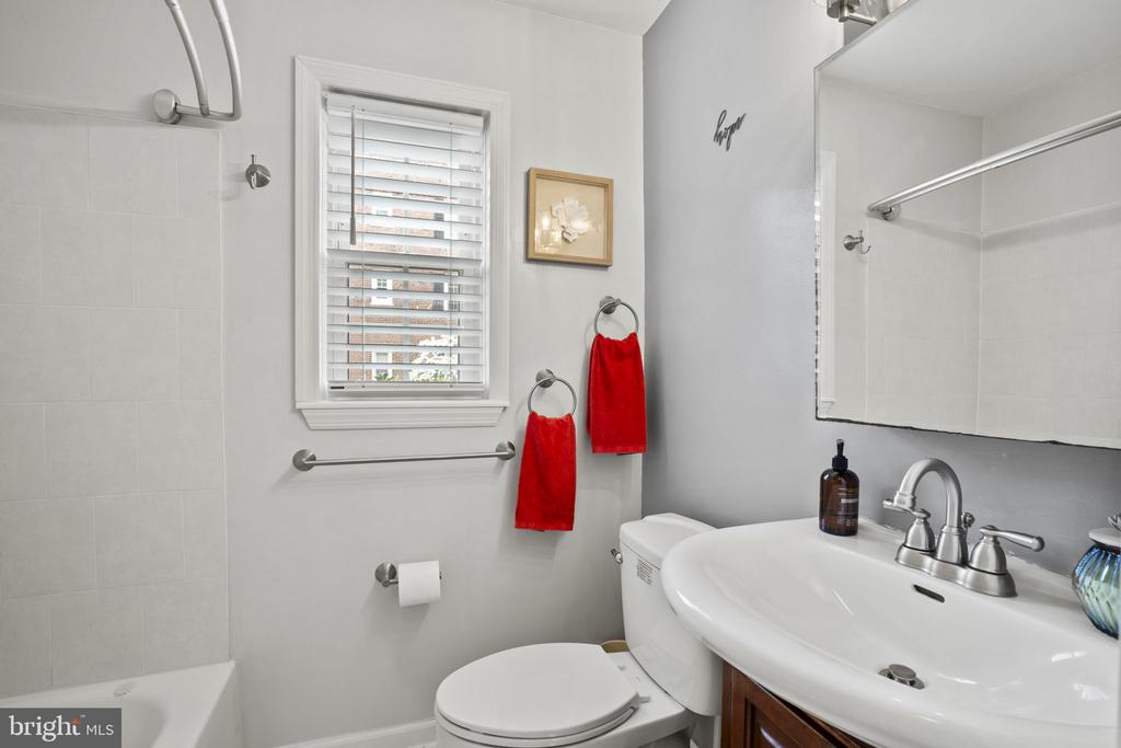 2135 Suitland Ter SE #102
