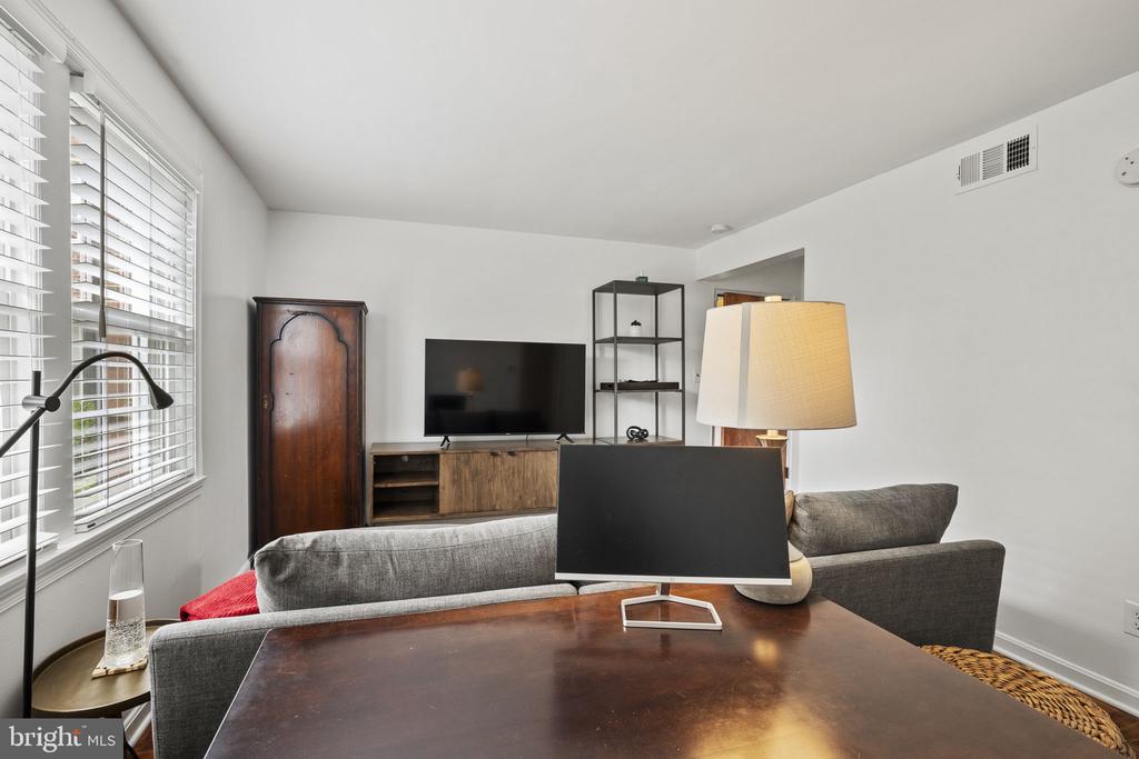 2135 Suitland Ter SE #102