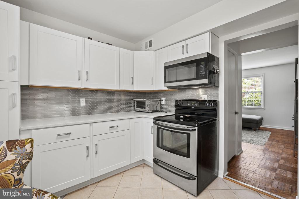 2135 Suitland Ter SE #102