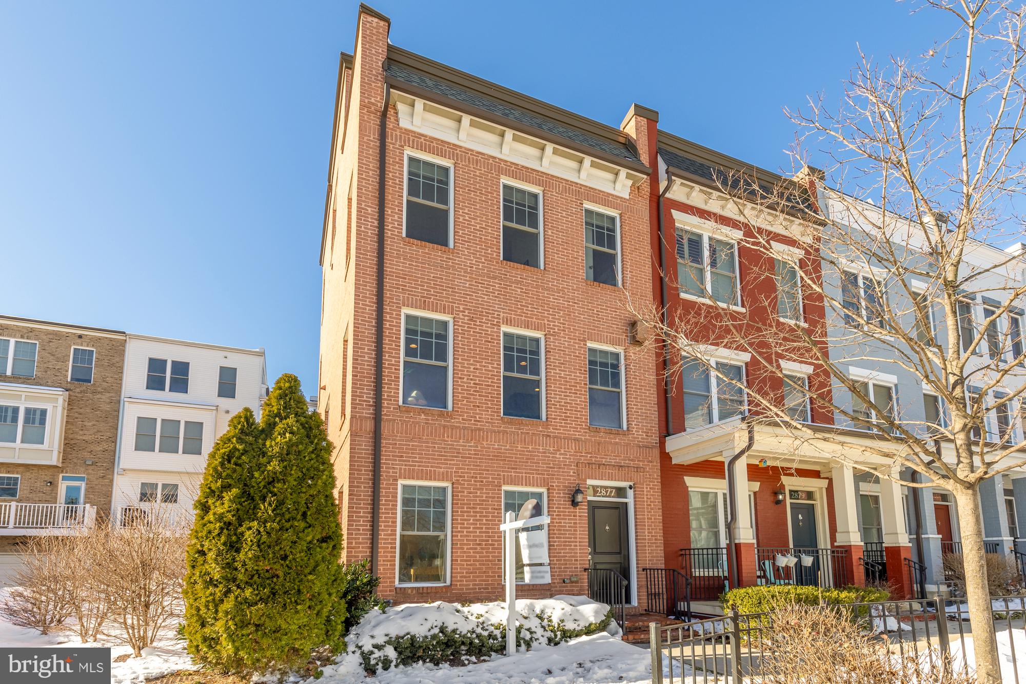 2877 Chancellors Way NE