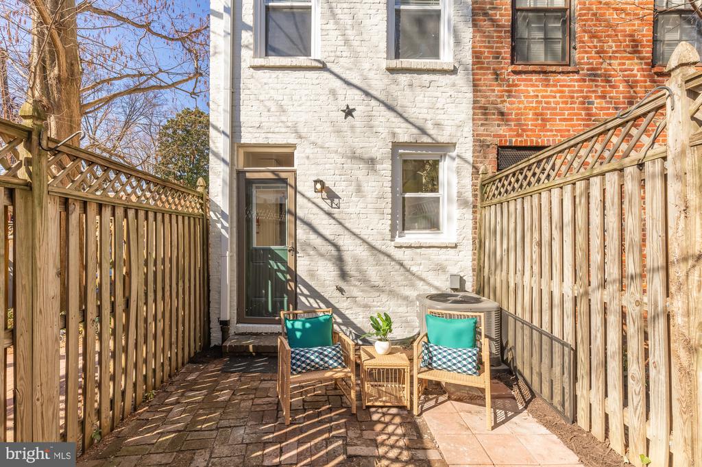 18 Gessford Ct SE