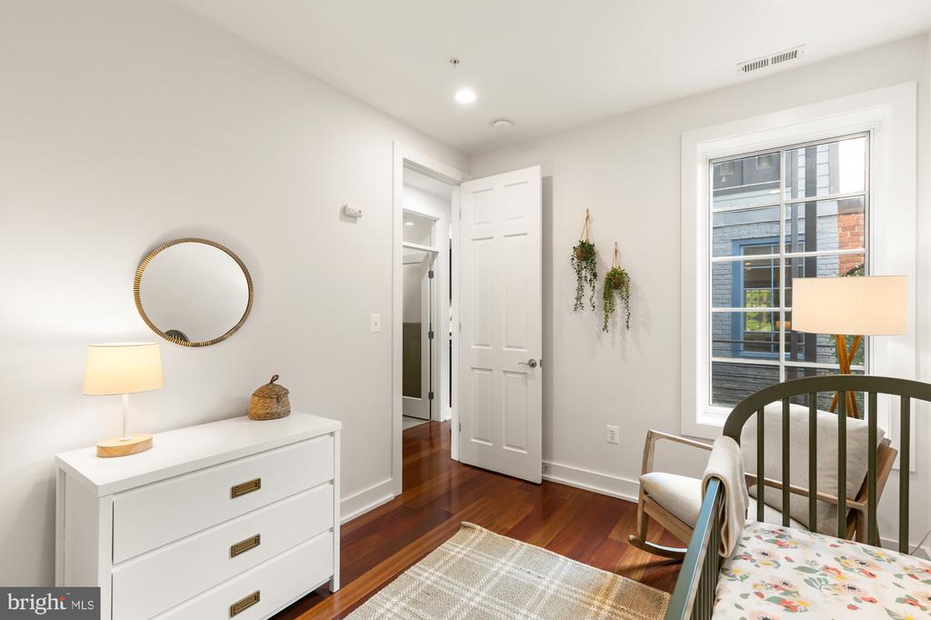 763 Morton St NW #3