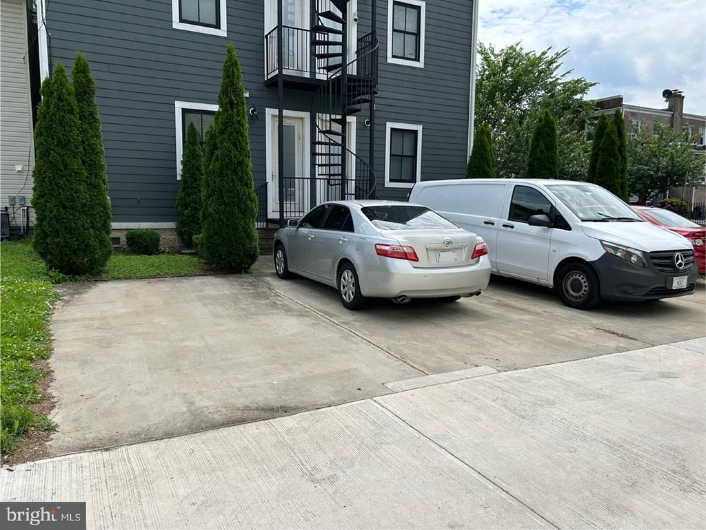 2000 D St NE #6