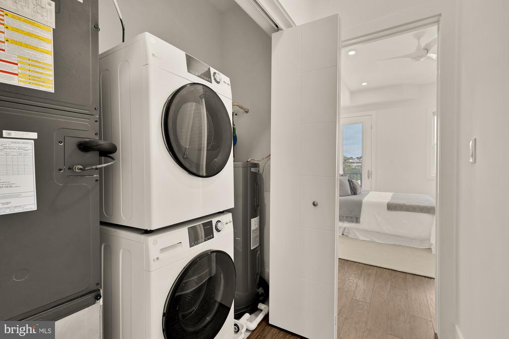 2000 D St NE #6