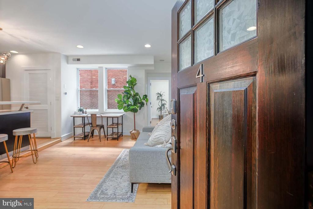 1409 G St NE #4