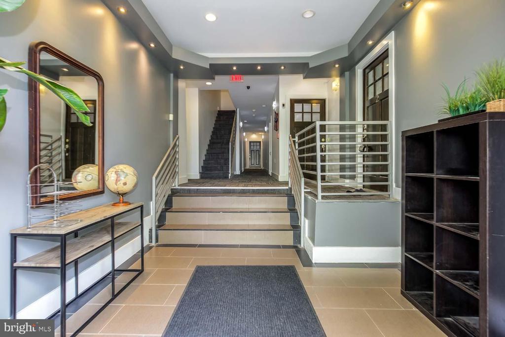 1409 G St NE #4