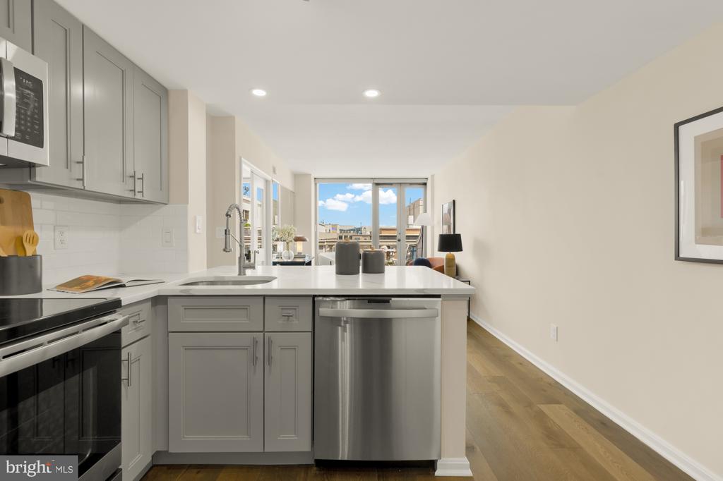 801 Pennsylvania Ave NW #Ph03