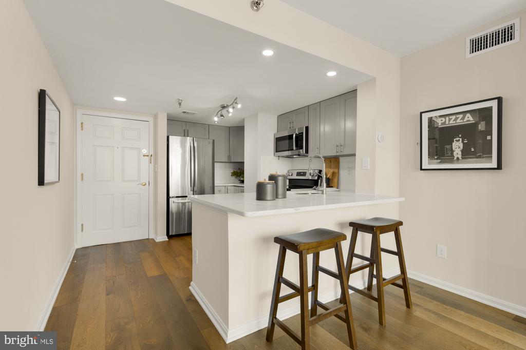801 Pennsylvania Ave NW #Ph03