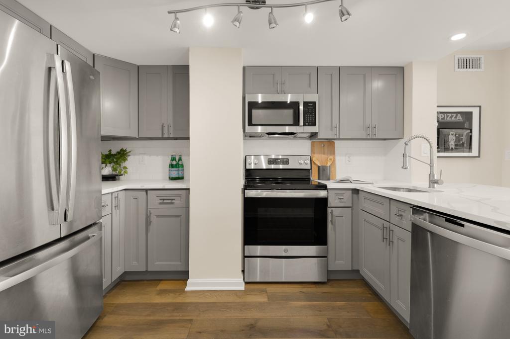 801 Pennsylvania Ave NW #Ph03