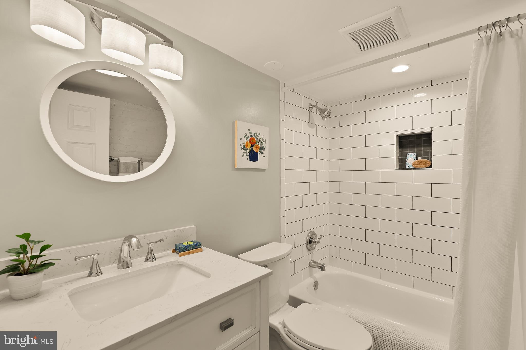 222 TENNESSEE AVENUE NE