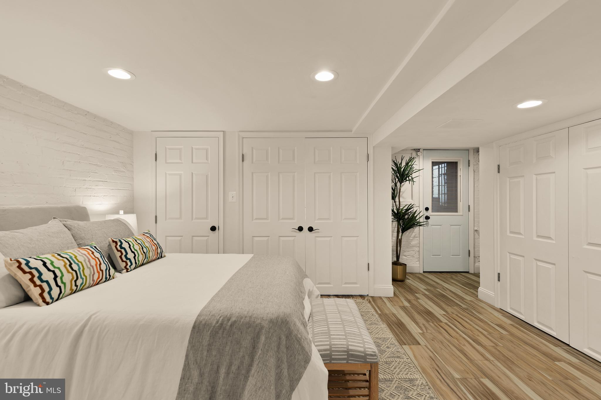 222 TENNESSEE AVENUE NE