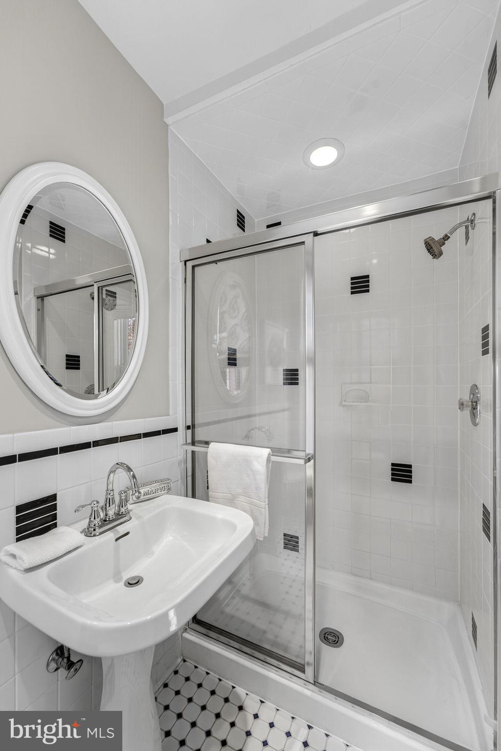 107 KENTUCKY AVENUE SE