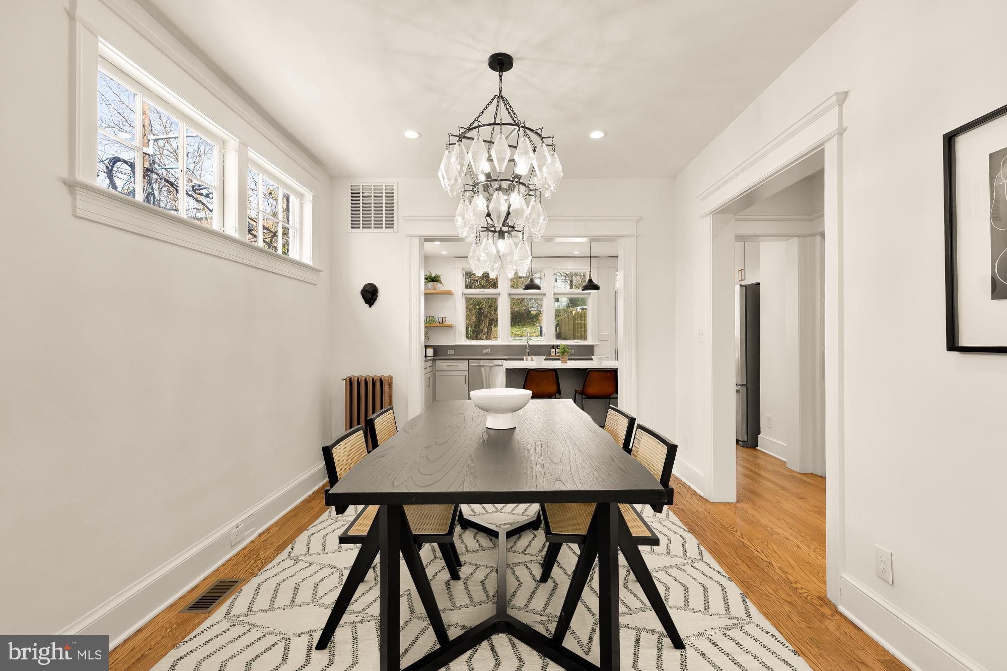 410 DOUGLAS STREET NE