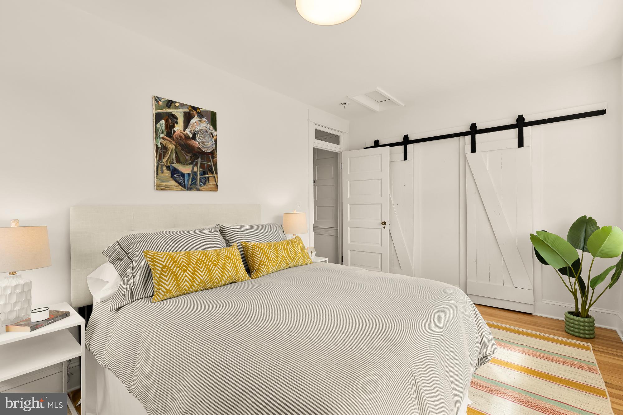 410 DOUGLAS STREET NE