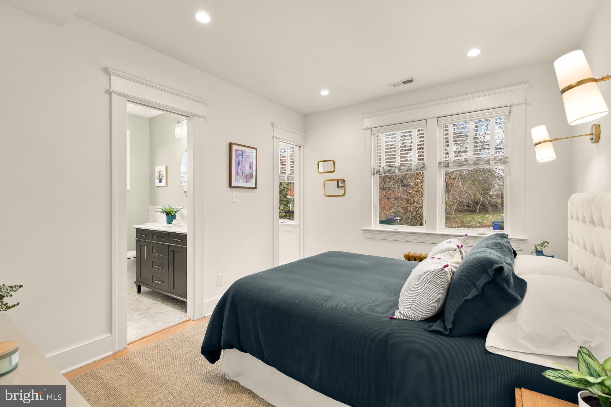 410 DOUGLAS STREET NE