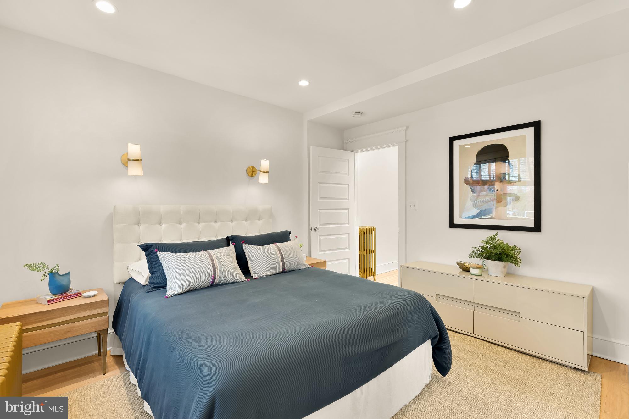 410 DOUGLAS STREET NE