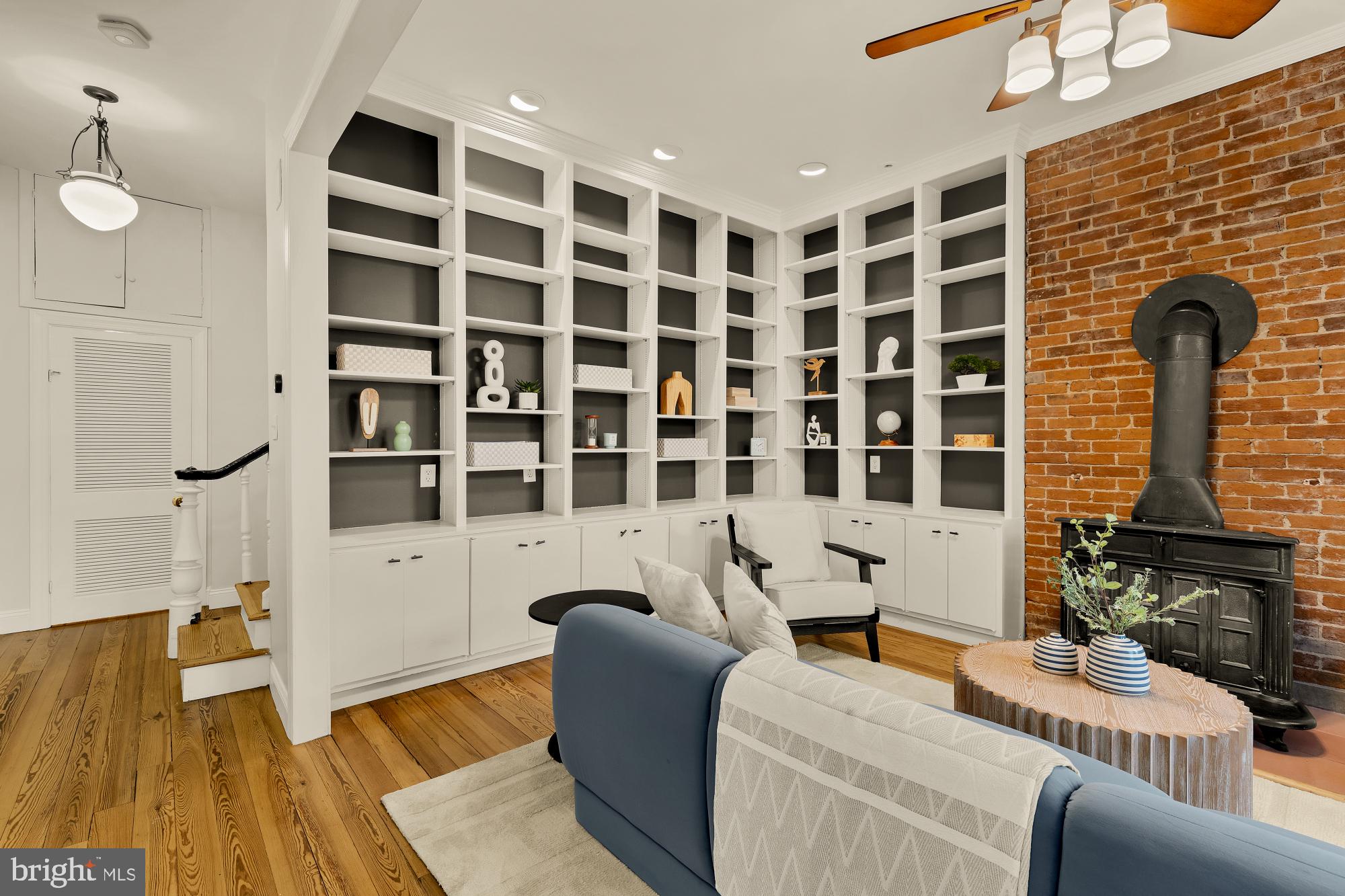 619 INDEPENDENCE AVENUE SE