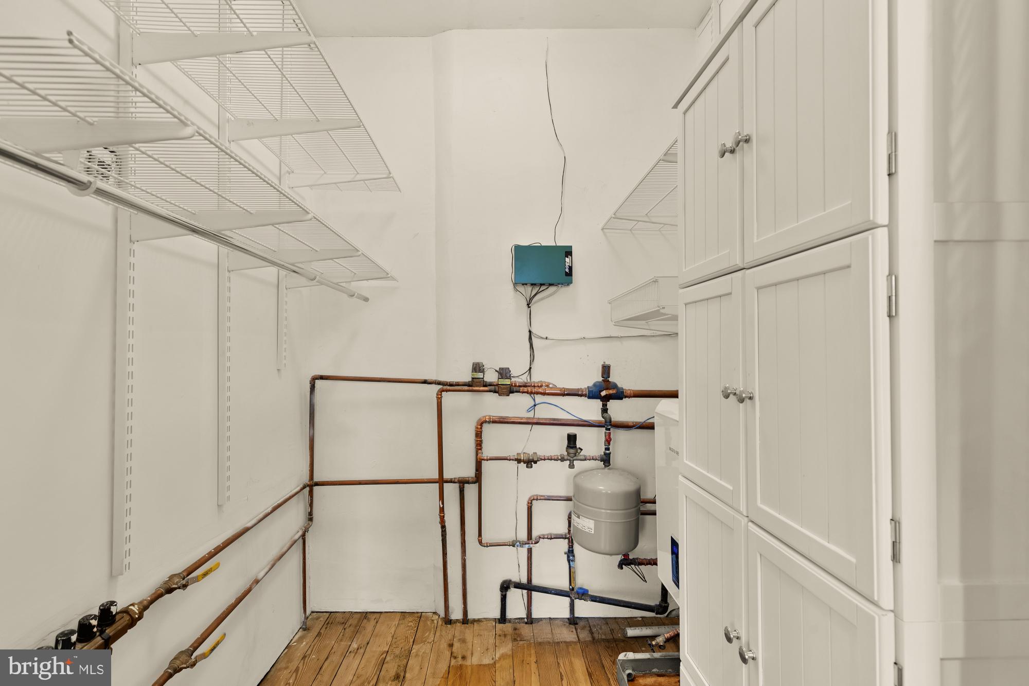 619 INDEPENDENCE AVENUE SE