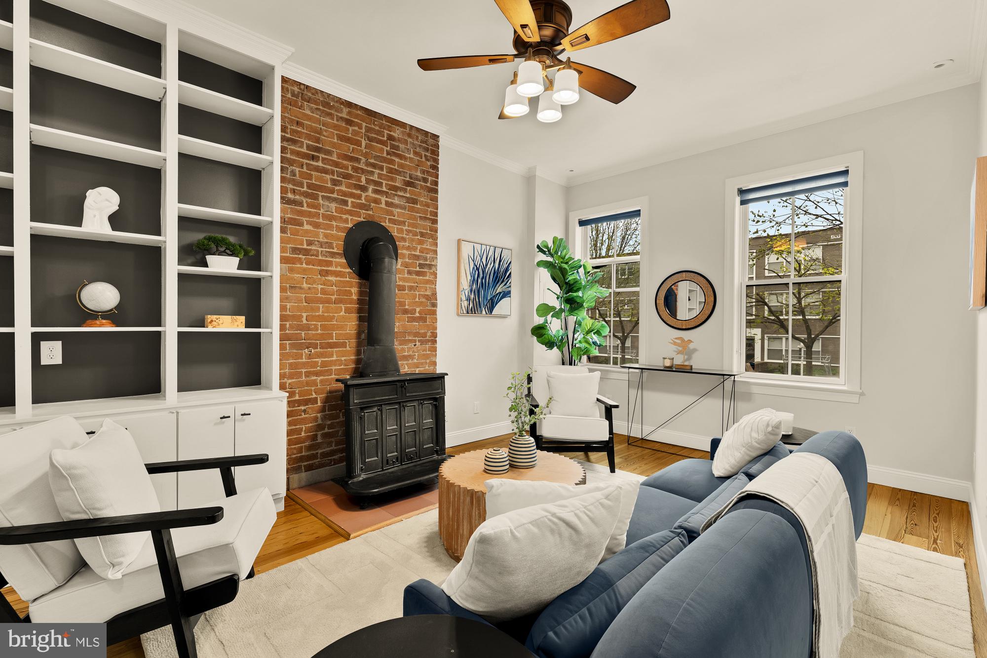 619 INDEPENDENCE AVENUE SE