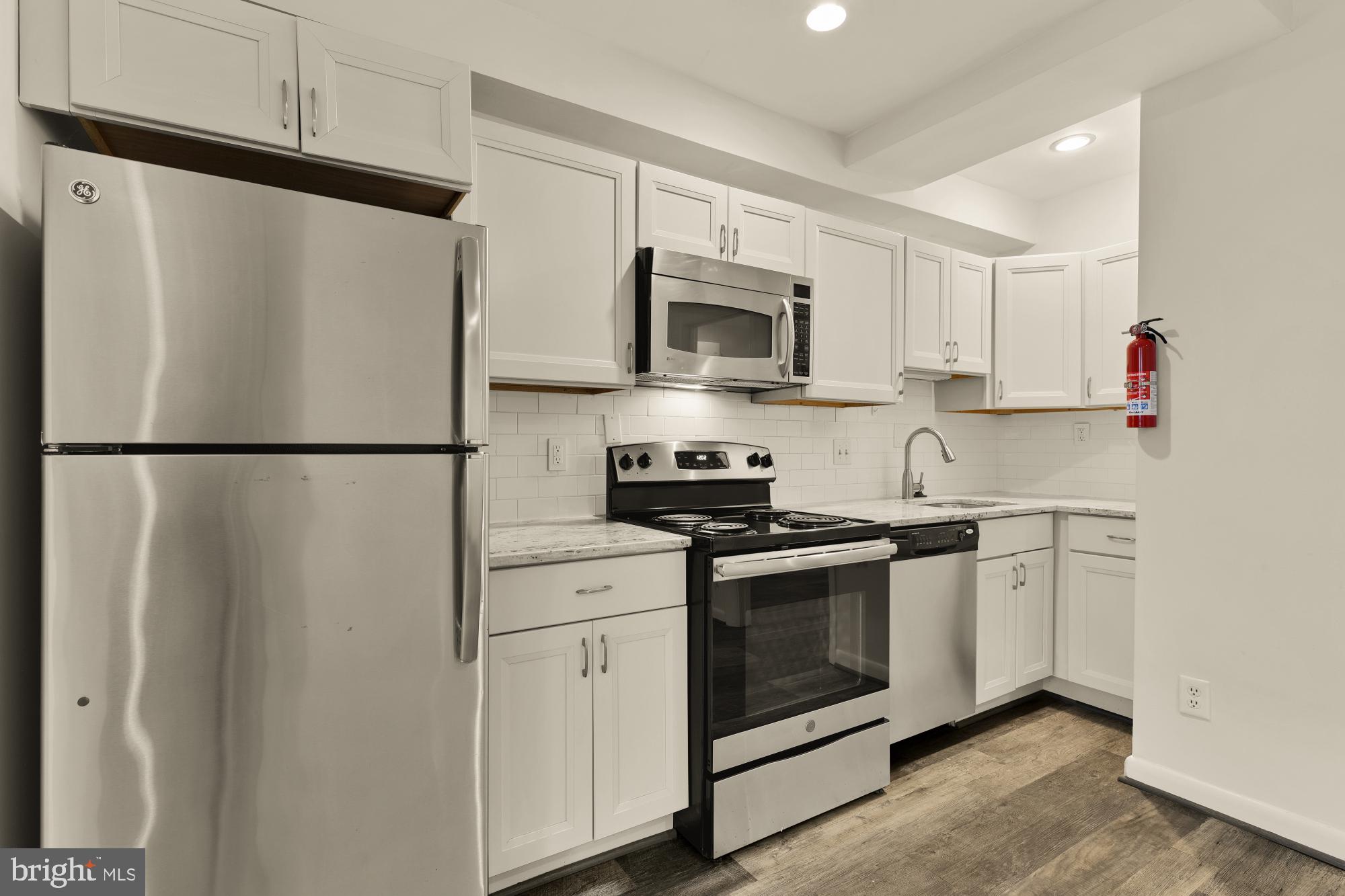 619 INDEPENDENCE AVENUE SE