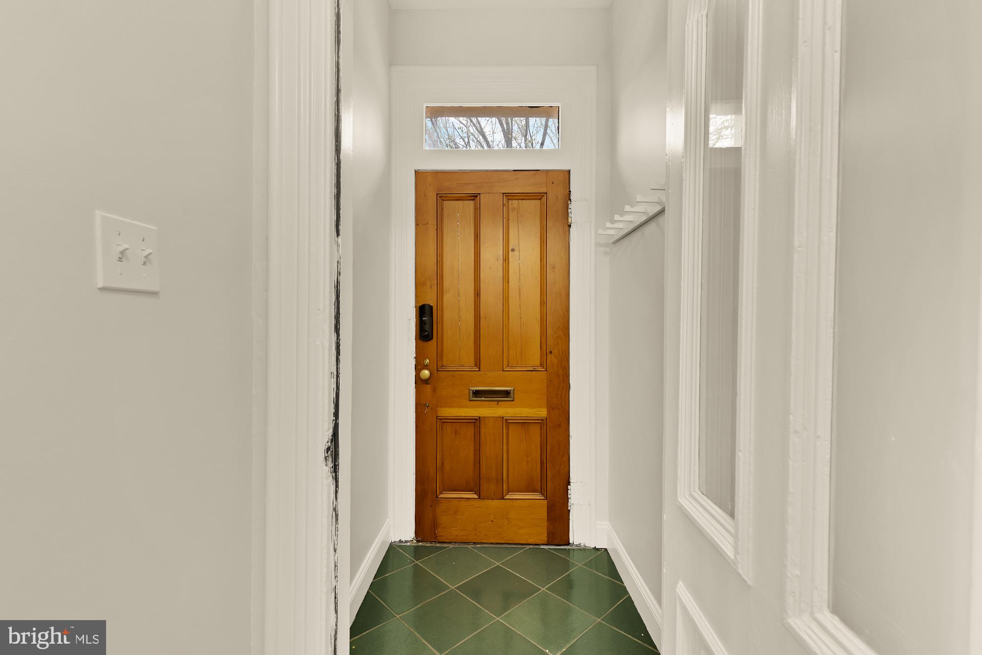 619 INDEPENDENCE AVENUE SE