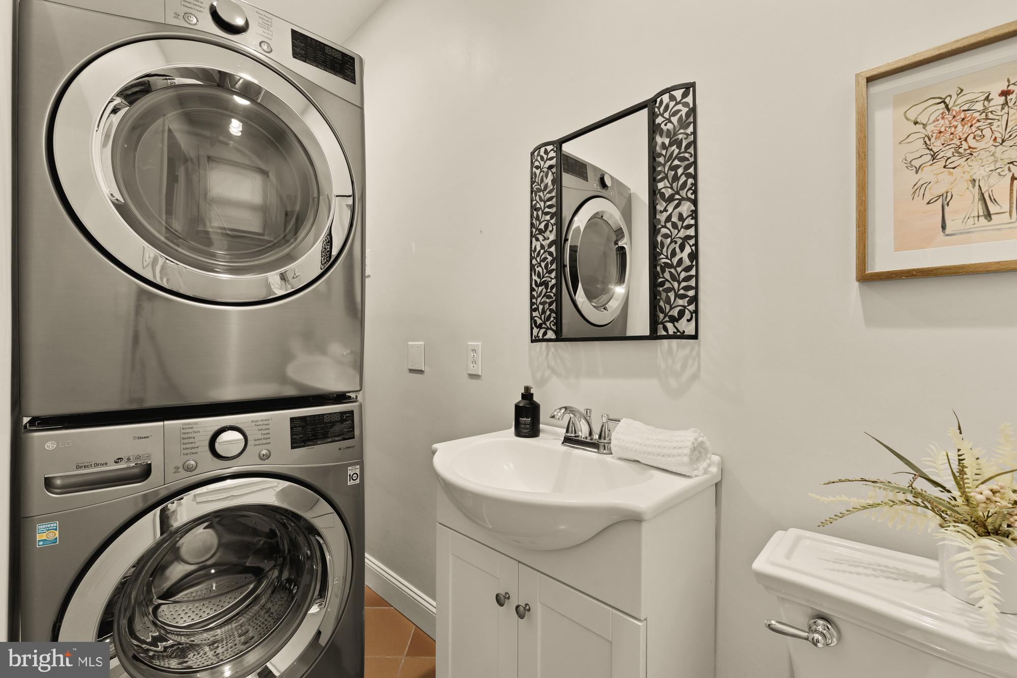 619 INDEPENDENCE AVENUE SE