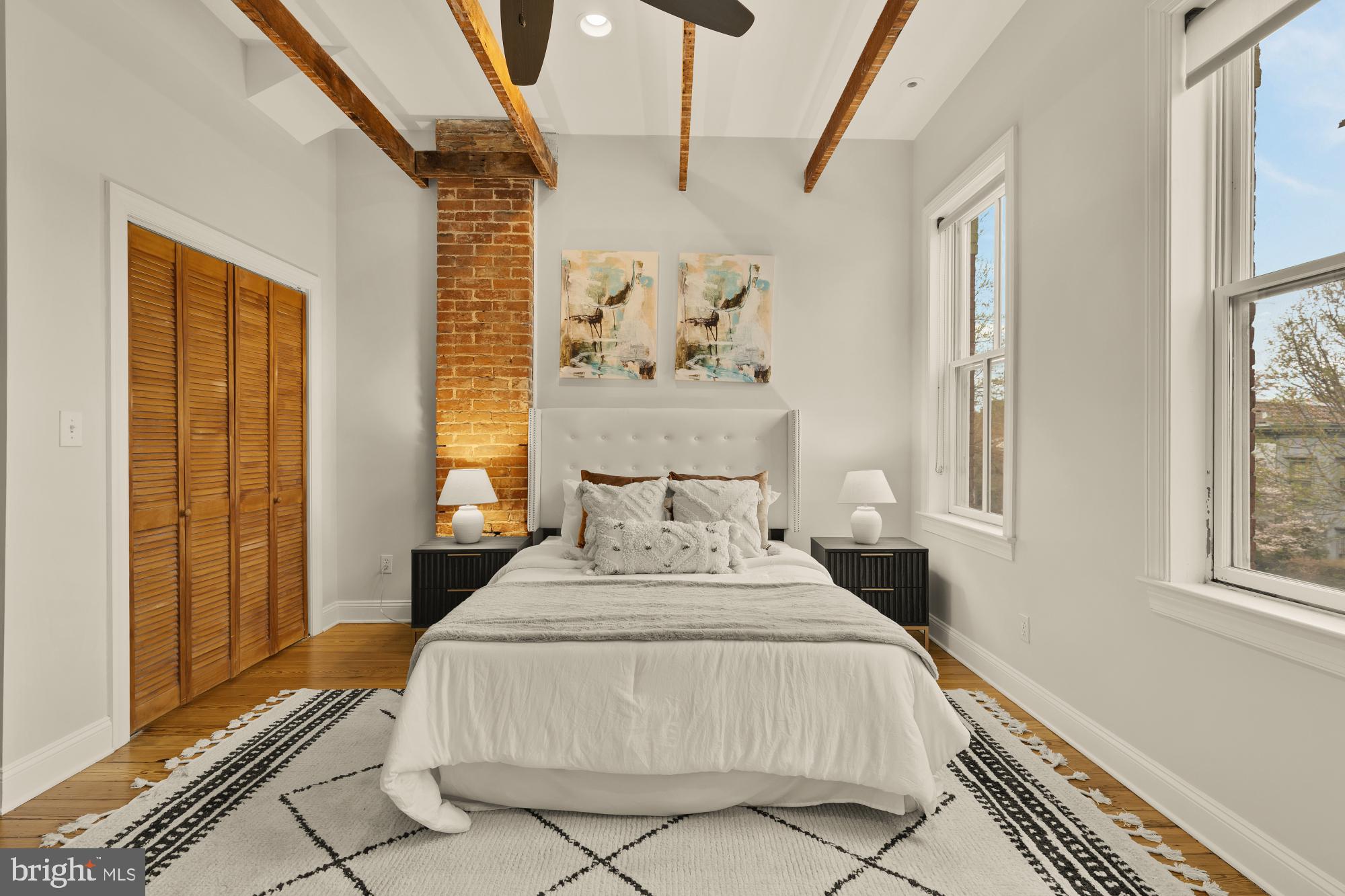 619 INDEPENDENCE AVENUE SE