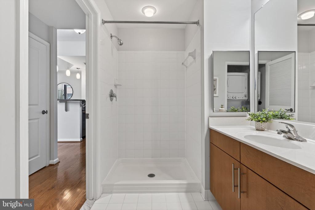 1390 KENYON STREET NW Unit: 613
