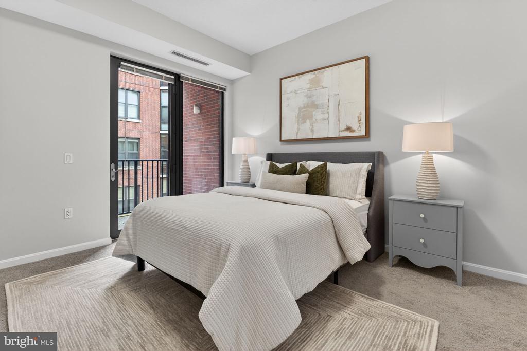1390 KENYON STREET NW Unit: 613