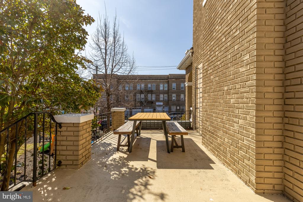 1409 DECATUR STREET NW