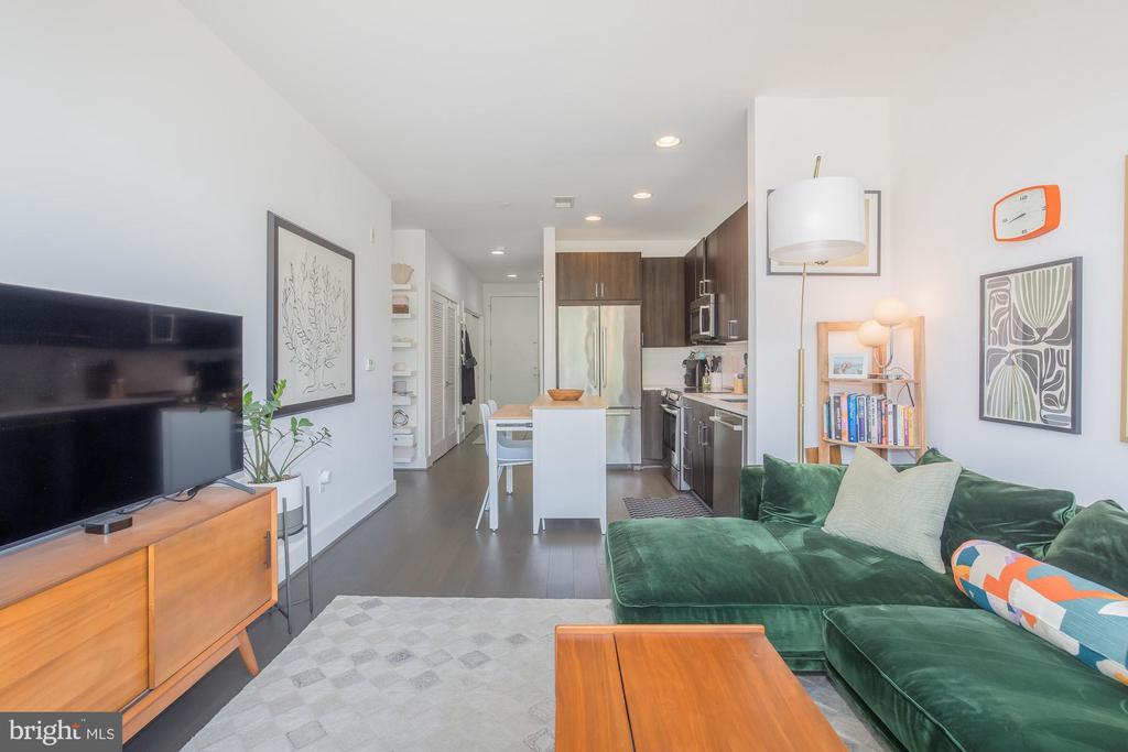 1500 PENNSYLVANIA AVENUE SE Unit: 210