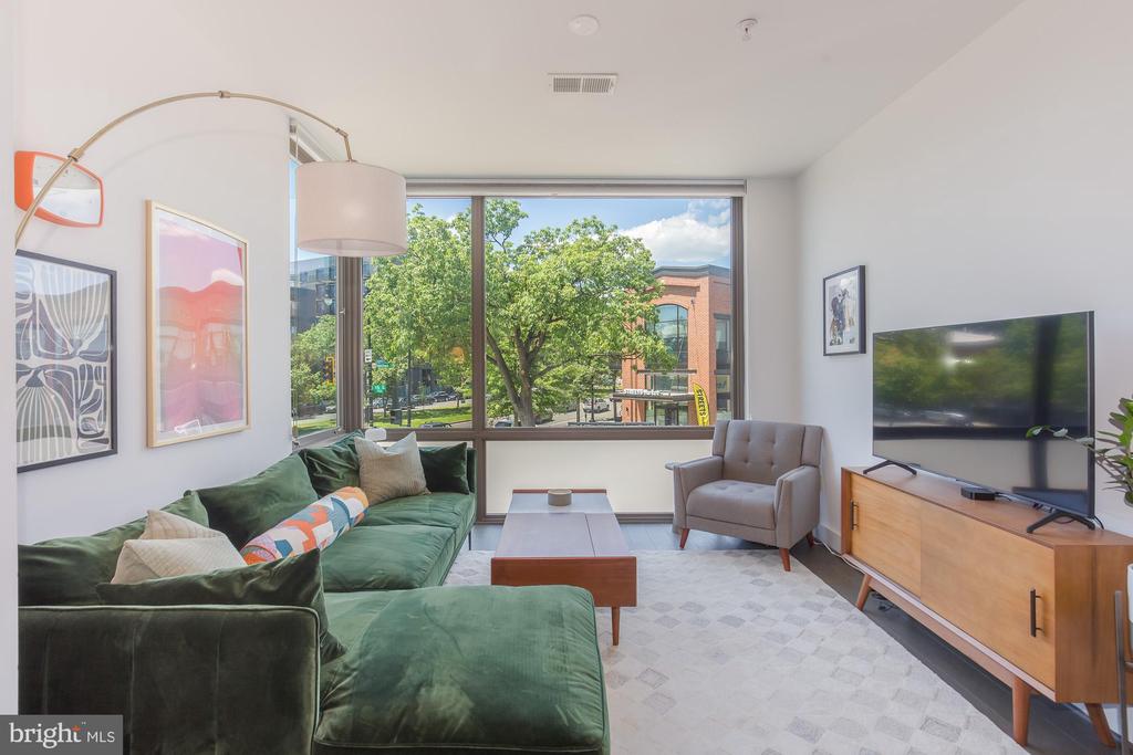 1500 PENNSYLVANIA AVENUE SE Unit: 210