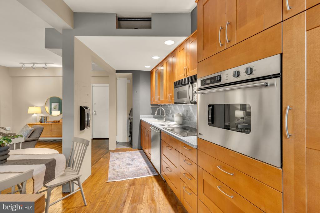 1615 KENYON STREET NW Unit: 4