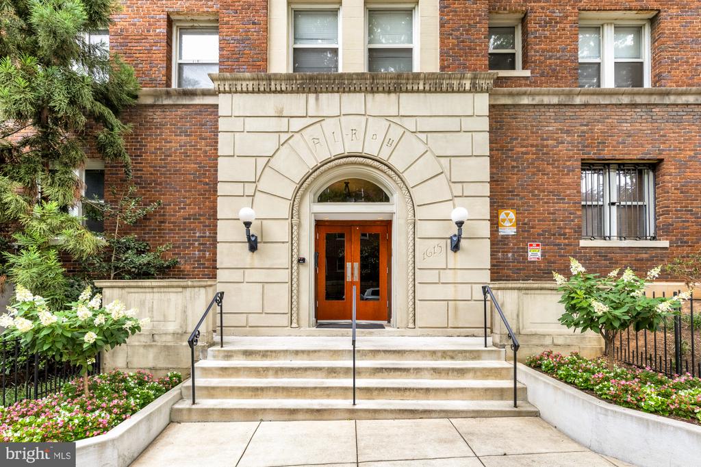 1615 KENYON STREET NW Unit: 4