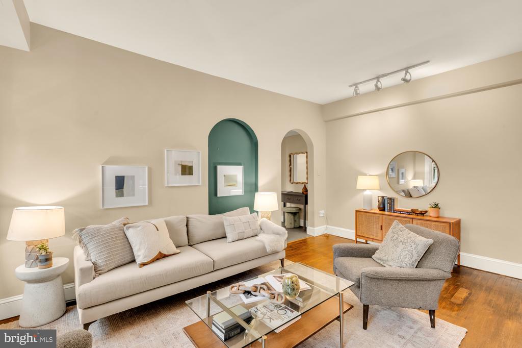 1615 KENYON STREET NW Unit: 4