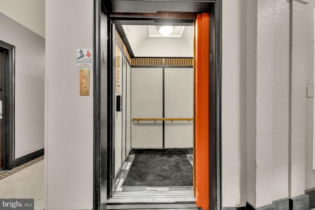 1615 KENYON STREET NW Unit: 4