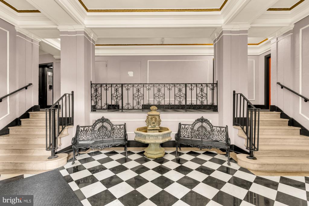 1615 KENYON STREET NW Unit: 4
