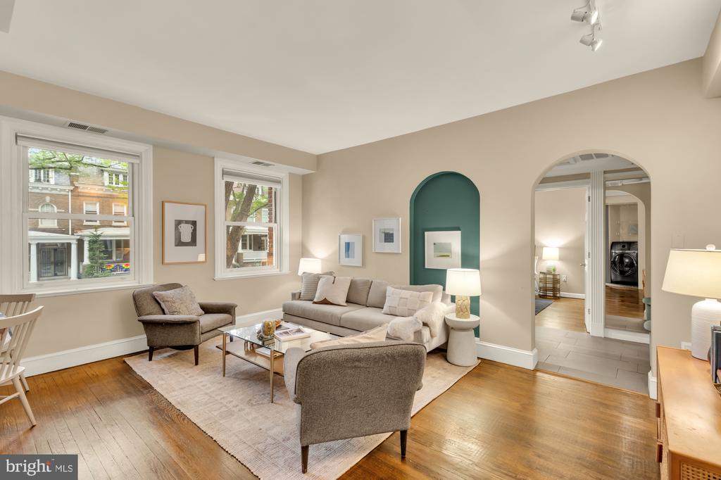 1615 KENYON STREET NW Unit: 4