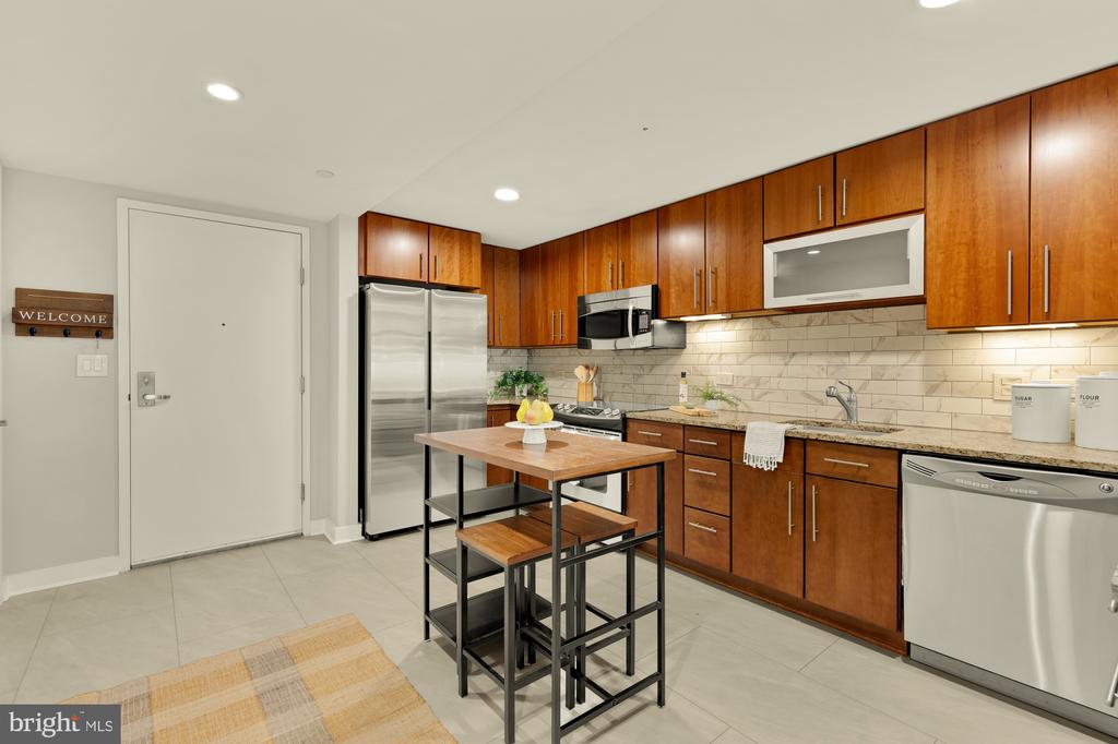 1025 1ST SE Unit: 104