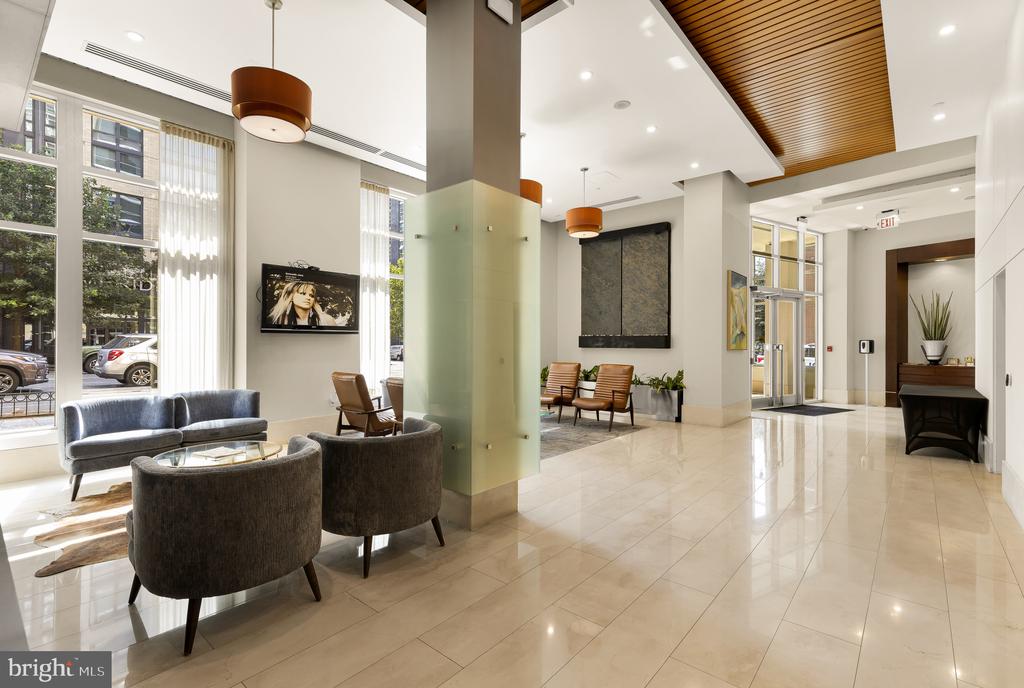 1025 1ST SE Unit: 104