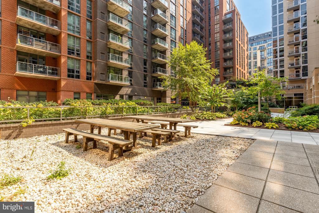 1025 1ST SE Unit: 104
